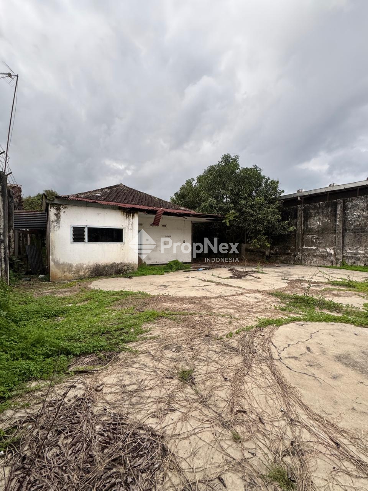 Rumah lama Komersial Area Raya Lawang (NAT)